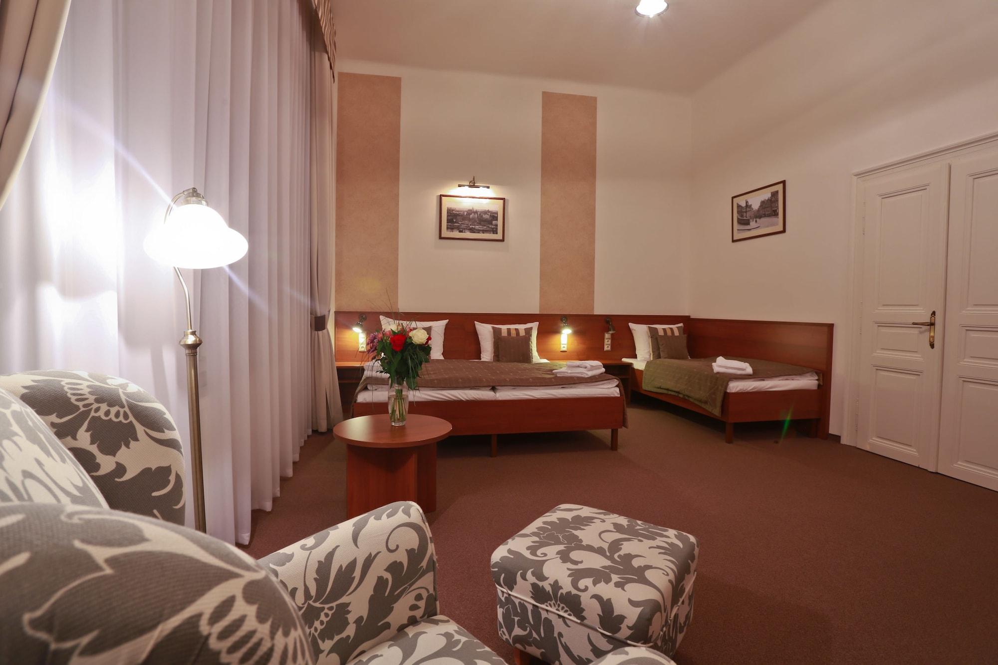 Hotel Svaty Jan Prága Kültér fotó